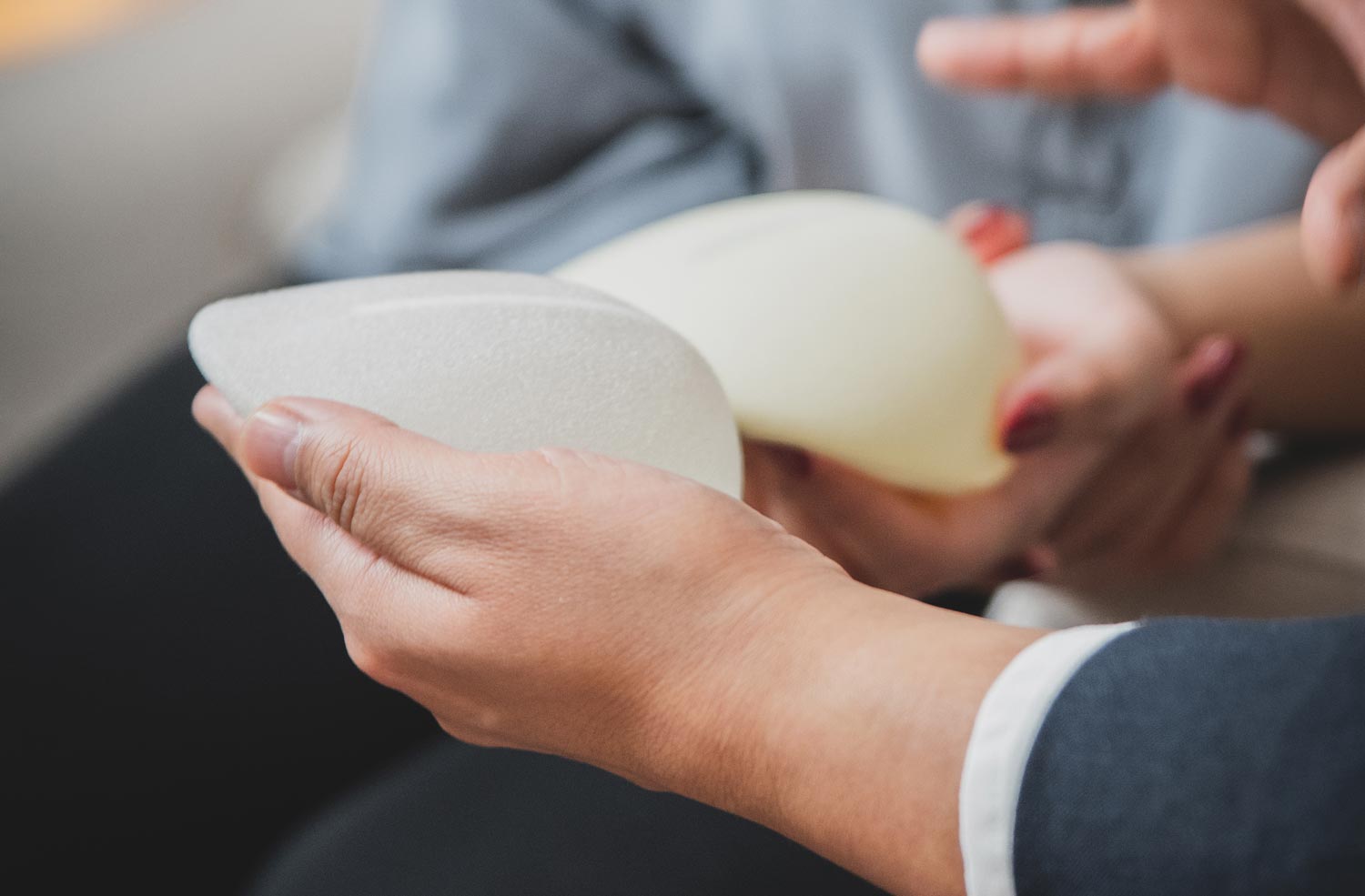 Breast implant problems, Capsular contracture